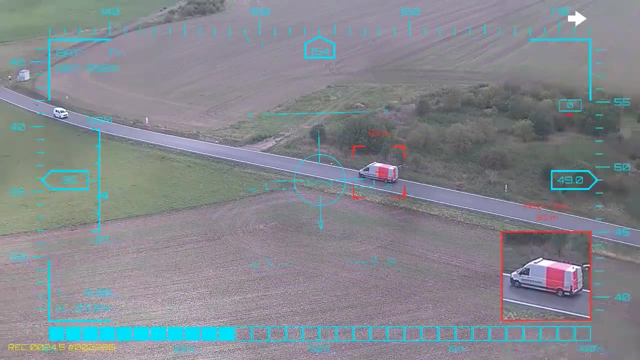 A minute on a liveried van — onboard AI target lock and real-time tracking from a UAV, FPV goggles DVR